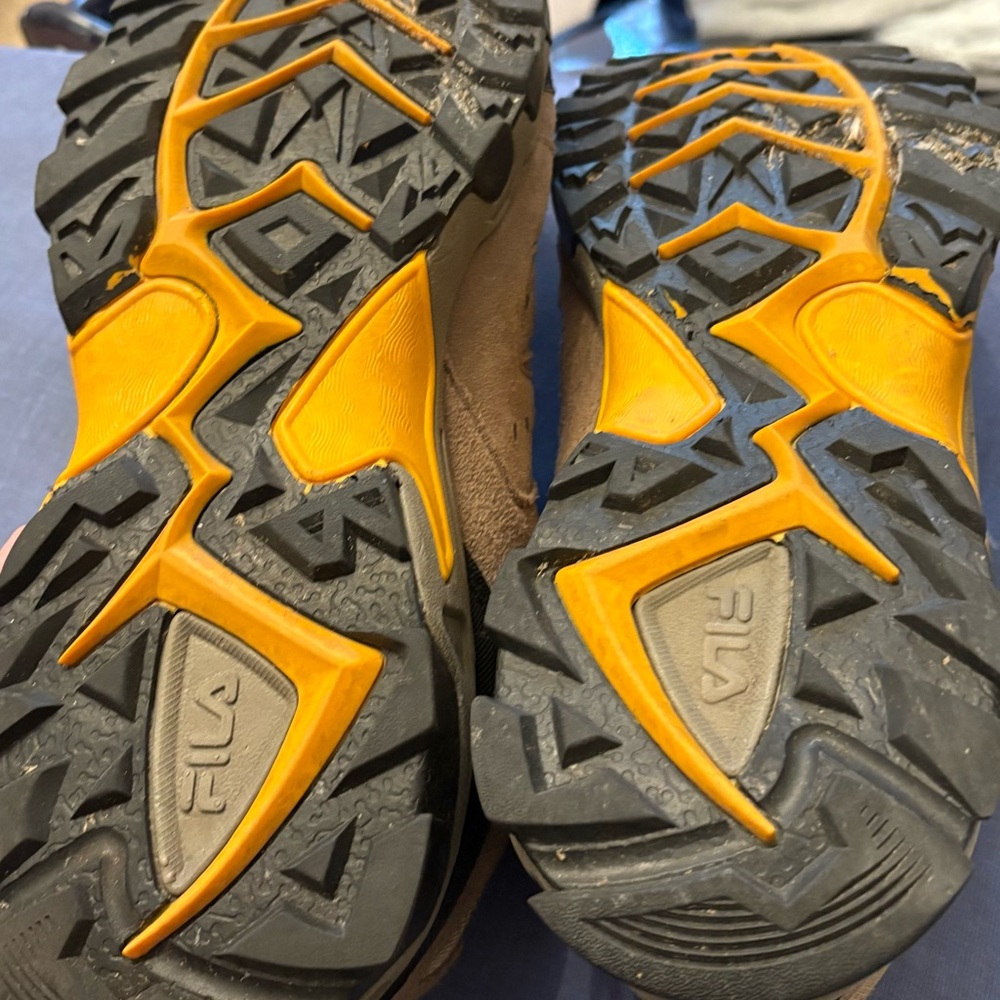 Fila Men's Tan and Yellow Athletic Shoes - Picture 2 of 4
